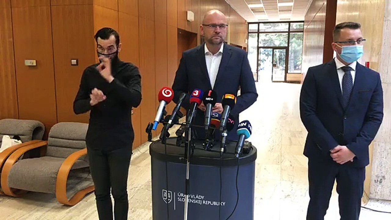ZÁZNAM: Brífing ministra hospodárstva Richarda Sulíka