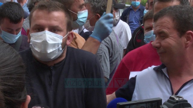 Shoqata e transportit në protestë: Po kërkojmë bukën e fëmijëve - News, Lajme - Vizion Plus