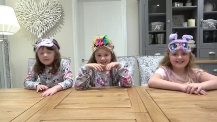 Sophia, Isabella e Alice Esperimentando Vários sabores de salgadinhos de Batata Pringles