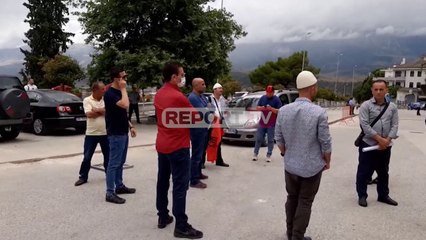 Djegia e flamurit shqiptar nga minoritari, protestë në Gjirokastër: Të largohet konsulli grek!