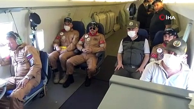 Bakan Pakdemirli, yeni yangın söndürme uçağını test etti