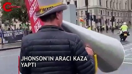 Kürt, göstericiler yola atlayınca Johnson'ın kaza yaptı
