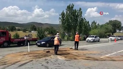 Minibüs ile motosiklet çarpıştı 1 kişi öldü, 3 kişi yaralandı