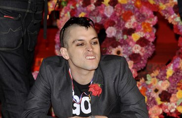 Pete Bennett admits it 'bothers him' Nikki Grahame is the main focus of Big Brother