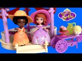Sofia the First Royal Playdate How-To Sofia's Magical Talking Castle Playset Disney Princess Dolls