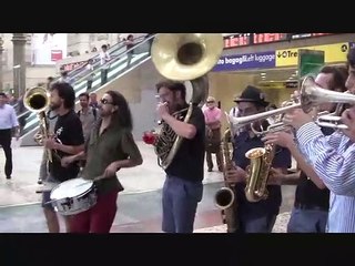 Nema Problema flash mob Milano