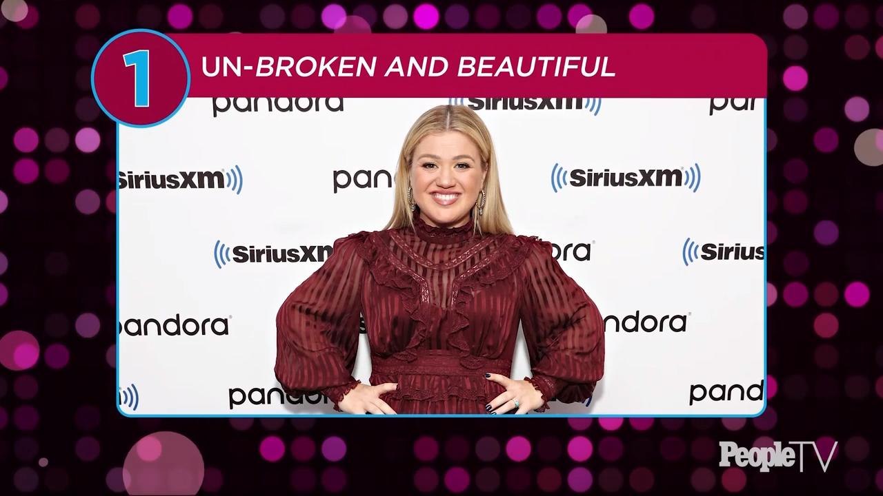 Kelly Clarkson Says She Was Shown Photos of Naked Women as a Form of Body Shaming