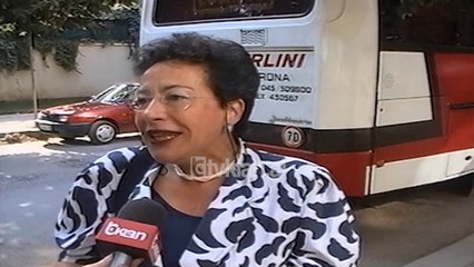 Orkestra e Radio Tirana performon krah kengetarit Lucio Dalla (13 Qershor 2000)