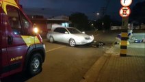 Forte colisão entre carro e moto deixa homem ferido no Bairro Brasília