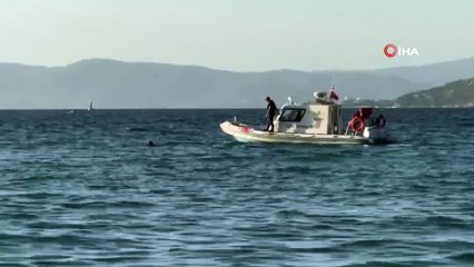 Kuşadası'nda bir kişi hesabı ödememek için denize atladı