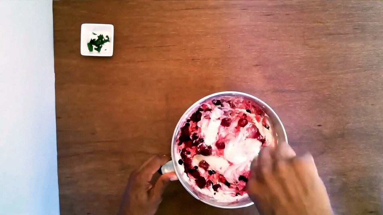 Make Mixed Berries in Cream without a Machine in 2020 - Easy Method