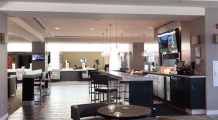 Downtown Bakersfield Marriott begins to bring staff back