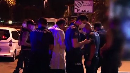 Kavgayı ayırmak isteyen bekçi silahla vuruldu