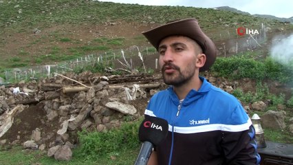 Depremde Mehmetçik yaylaya ulaşıp, yaralıları ambulanslara yetiştirmiş