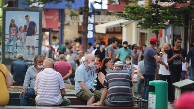 Bilim Kurulu Üyesi Özkan’dan ‘önlem yorgunluğu’ uyarısı