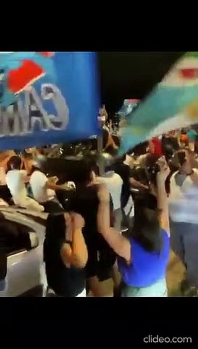 Sem máscara ou distanciamento: Adeptos do Nápoles festejam conquista da Taça de Itália