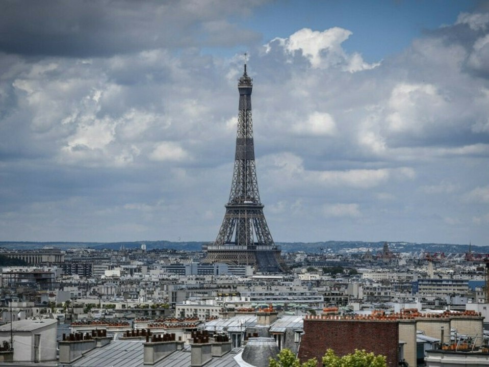 Nach Corona-Pause: Eiffelturm öffnet wieder für Besucher