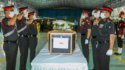 NonStop: Galvan's martyrs farewell with military honors