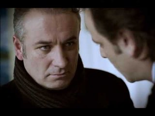 Cemil Polisin Elinden Kurtuluyor - Koyu Kırmızı 3.Bölüm