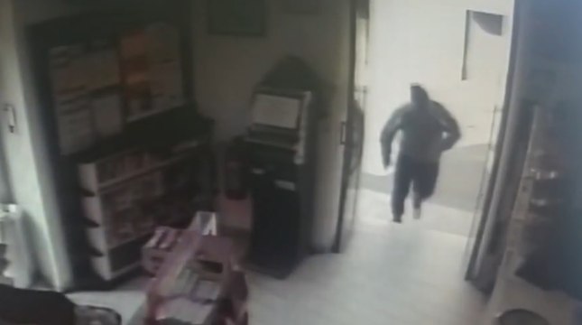 Ramacca (CT) - Rapina in tabaccheria durante lockdown, arrestato (18.06.20)