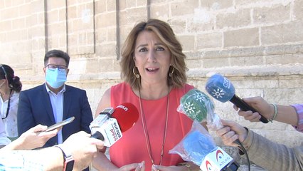 Susana Díaz: "¿Alguien puede cuestionar a Felipe González lo que ha sido?"
