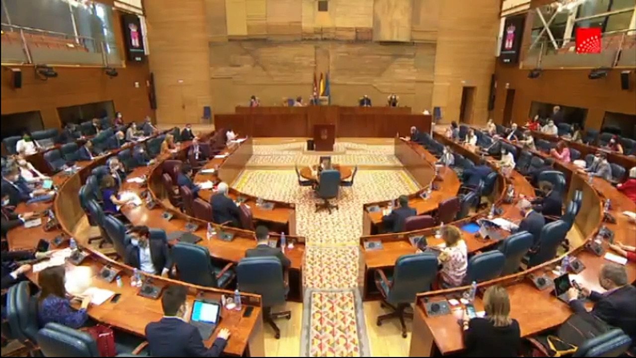 Ayuso defiende su gestión en la Asamblea de Madrid