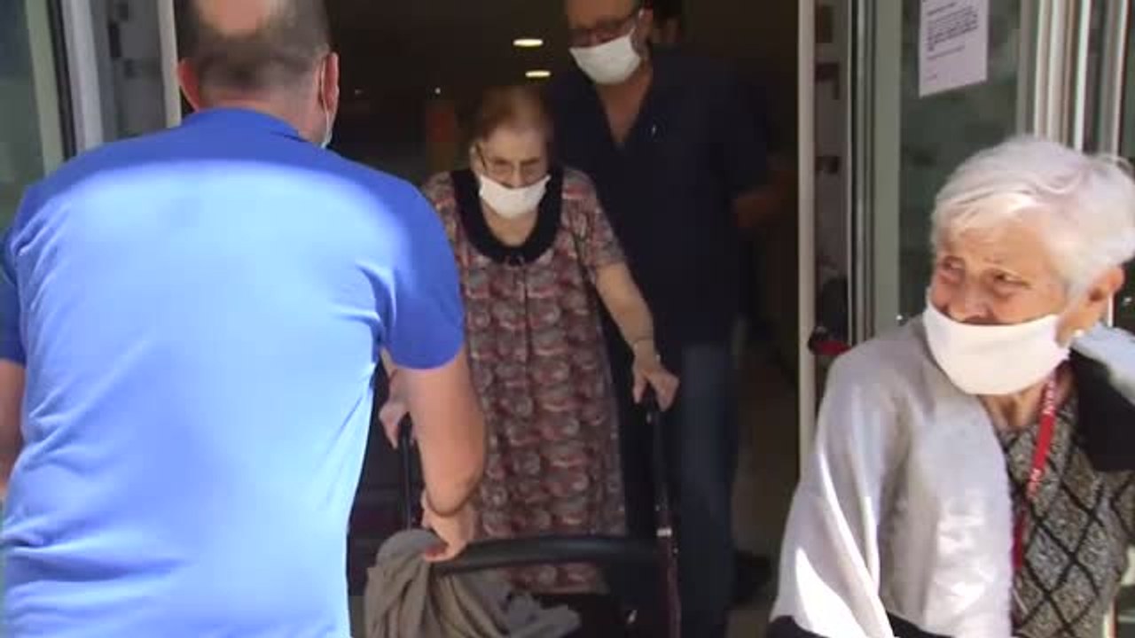 Por fin podemos sentir la brisa del mar. Historia de una desescalada