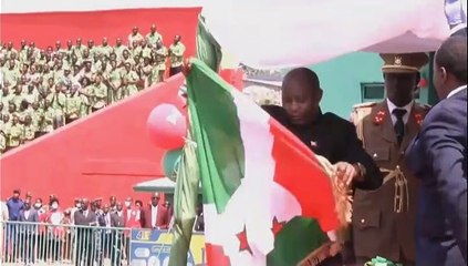Évariste Ndayishimiye investi à la présidence du Burundi