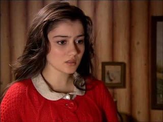 Ümitin Kafası Karışık - Koyu Kırmızı 7.Bölüm