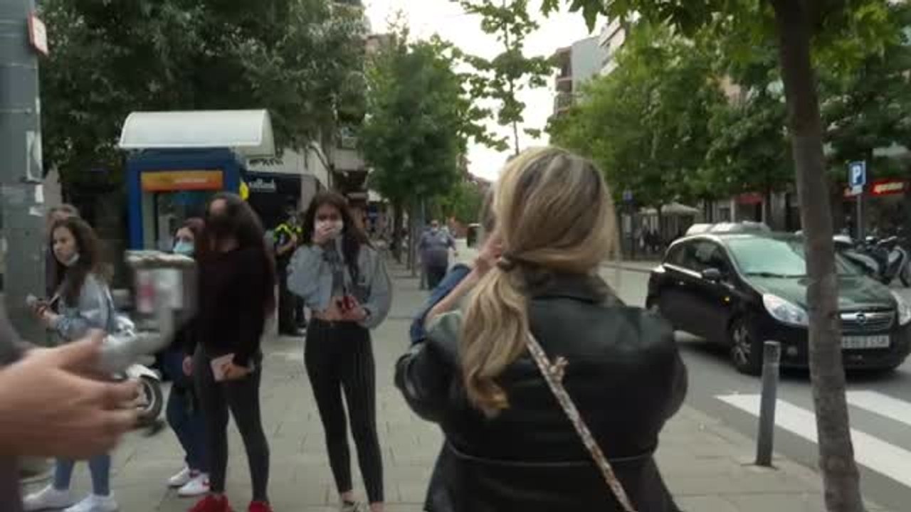 Ultraderechistas "señalan" una residencia de menores extranjeros para "advertir" a los vecinos de su "peligrosidad"