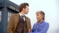 Doctor Who Temporada 2 episodio 1 "New Earth" (español latino)