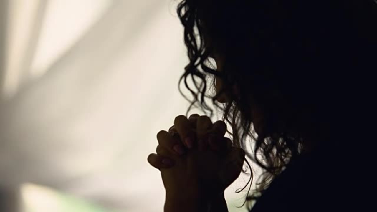 Science Attempts to Unravel the Psychological Benefits of Prayer