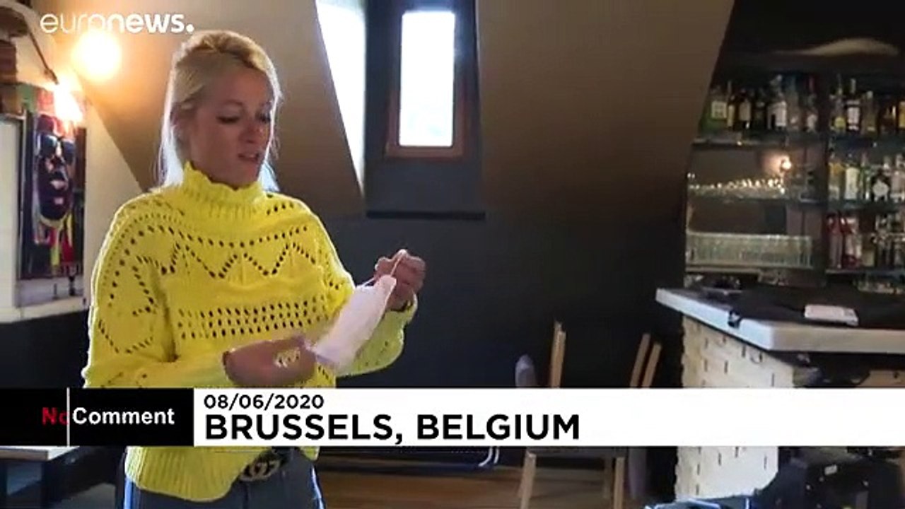 En Bélgica, imprimen tapabocas al momento con sus caras