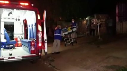 Video herunterladen: Vítima de agressão, homem é socorrido pelos Bombeiros no Brasmadeira