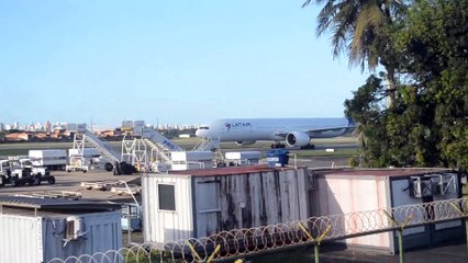 [SBFZ Spotting]Boeing 777-300ER PT-MUE em Fortaleza vindo de Guarulhos(19/05/2020)