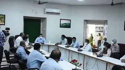 भोपाल कलेक्टर अविनाश लवानिया ने किया पद ग्रहण, किया स्वास्थ्य व्यवस्था की समीक्षा, देखें वीडियो