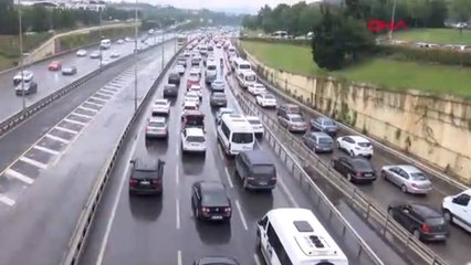 Haftanın son iş gününde İstanbul trafiğinde yoğunluk