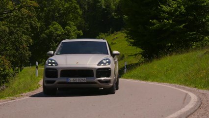 Porsche Cayenne GTS in Cashmere Beige Driving Video