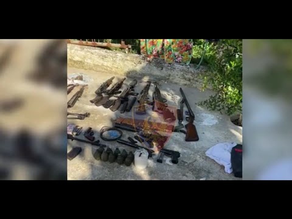 Zbulohet arsenal armësh në një banesë në Tiranë! Bazë e grupeve kriminale dhe vrasësve me pagesë!