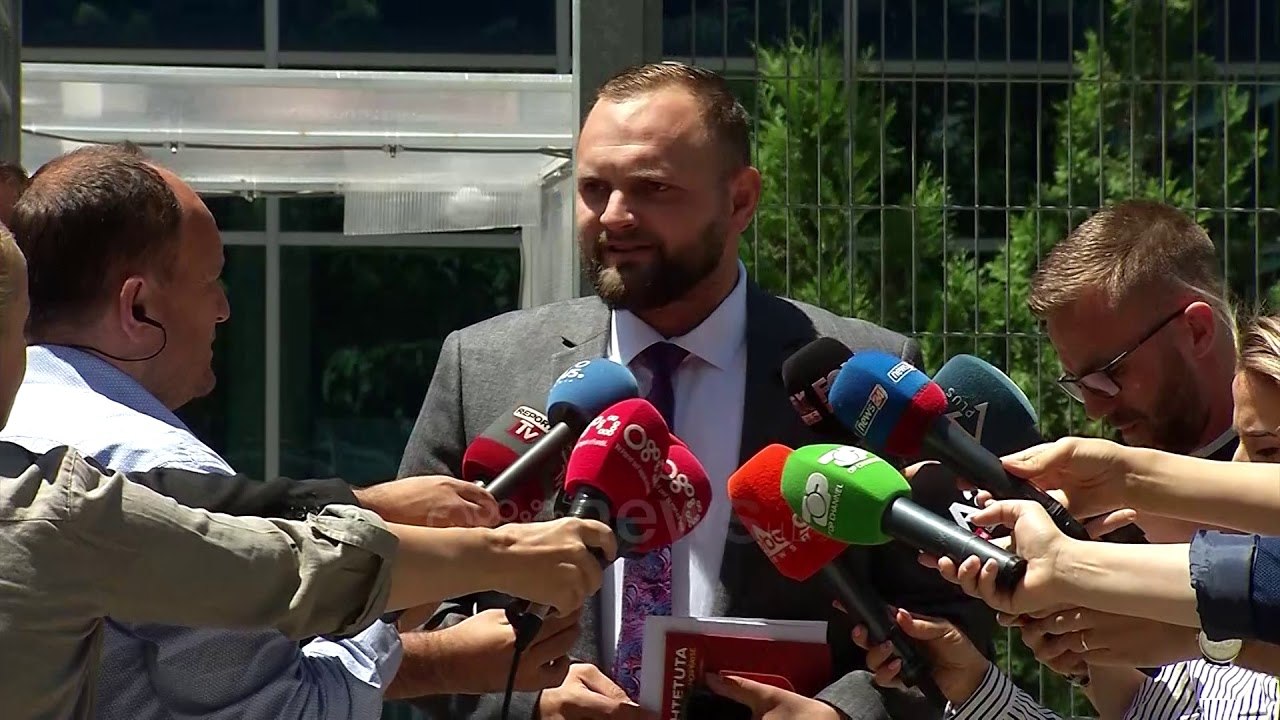 Publikoi videon e atentatorëve të prokurorit Ndoja, deputeti Valteri mbërrin në SPAK për sqarime