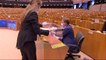 Parlamenti Europian kërkon nga Shqipëria që të plotësojë 15 kushte - News, Lajme - Vizion Plus
