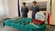 Santo Stefano di Magra (SP) - Armi e munizioni trovato dopo blitz in appartamento (19.06.20)
