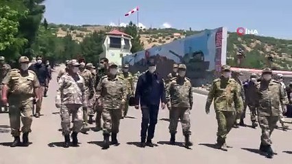 Bakan Akar ve TSK Komuta Kademesi Sınır Hattından Pençe-Kaplan Operasyonu'nu Takip Ediyor