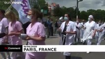 تجمع کادر بیمارستانی در فرانسه در اعتراض به وضعیت شغلی