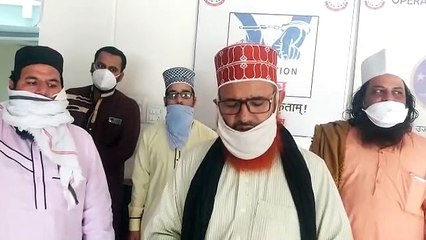 मुस्लिमों की भावना भड़काने  के मामले में न्यूज़ एंकर के खिलाफ ज्ञापन सौपा