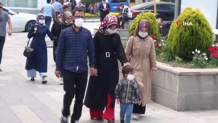 Yozgat’ta maske ve sosyal mesafe kuralına uyulmuyor