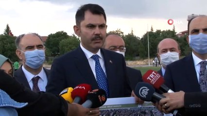 Bakan Kurum millet bahçesi yapılacak eski stadyum alanını inceledi