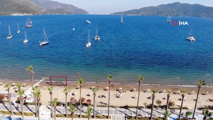 Marmarisliler kısıtlama öncesi denizin keyfini çıkardı