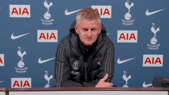 Utd boss kept waiting by technical problems