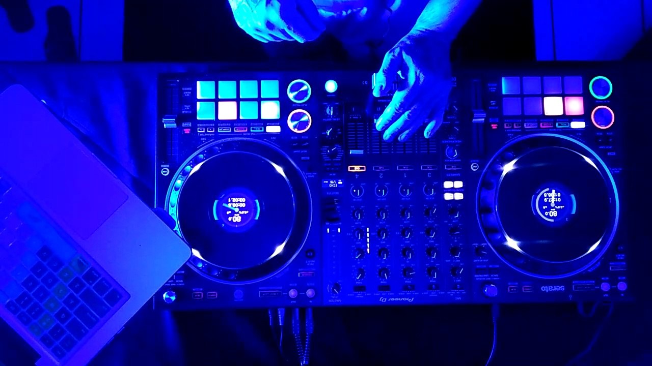 3 x FRESHPUNK  on JUKE, FOOTWORK and JUNGLEMUSIC